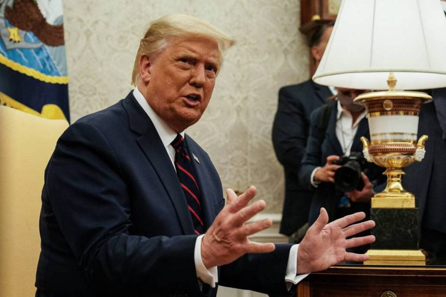 Strategic Stalemate: Iran Holds Firm as Trump’s Shifting Demands Cloud Islamabad Peace Summit