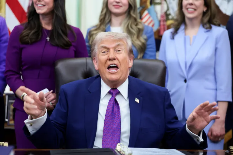 Trump Declares Ceasefire on "Massive Life Support" After Rejecting Iranian Proposal